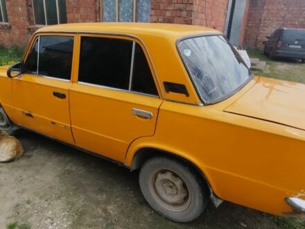 ВАЗ 2101 1981 у Сторожинце на Automoto.ua Жовтий ВАЗ 2101, об'ємом двигуна 1 л та пробігом 93 тис. км за 774 $, фото 1 на Automoto.ua