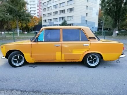 Желтый ВАЗ 2101, объемом двигателя 2 л и пробегом 50 тыс. км за 900 $, фото 1 на Automoto.ua