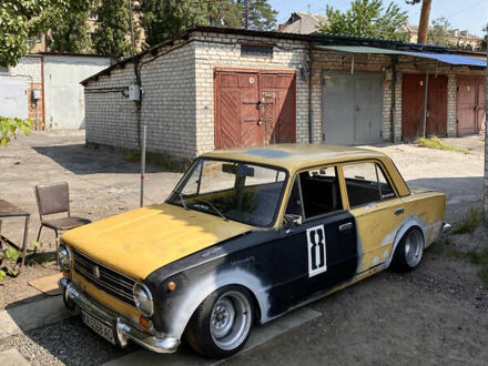 ВАЗ 2101 1981 в Киеве на Automoto.ua Желтый ВАЗ 2101, объемом двигателя 1.2 л и пробегом 68 тыс. км за 1000 $, фото 1 на Automoto.ua