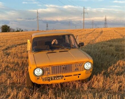Желтый ВАЗ 2101, объемом двигателя 1.5 л и пробегом 50 тыс. км за 361 $, фото 1 на Automoto.ua