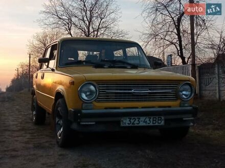 ВАЗ 2101 1982 у Бердичеве на Automoto.ua Жовтий ВАЗ 2101, об'ємом двигуна 1.3 л та пробігом 82 тис. км за 600 $, фото 1 на Automoto.ua