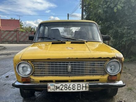 ВАЗ 2101 1982 у Луцьку на Automoto.ua Жовтий ВАЗ 2101, об'ємом двигуна 1.5 л та пробігом 200 тис. км за 286 $, фото 1 на Automoto.ua