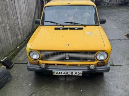 Жовтий ВАЗ 2101, об'ємом двигуна 1.2 л та пробігом 300 тис. км за 450 $, фото 1 на Automoto.ua