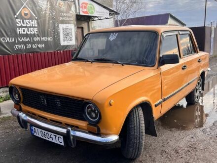 Желтый ВАЗ 2101, объемом двигателя 1.2 л и пробегом 300 тыс. км за 833 $, фото 1 на Automoto.ua