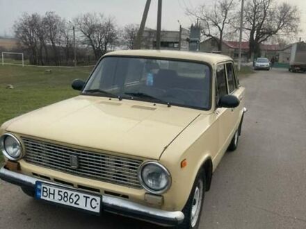 ВАЗ 2101 1986 у Одесі на Automoto.ua Жовтий ВАЗ 2101, об'ємом двигуна 1.2 л та пробігом 240 тис. км за 580 $, фото 1 на Automoto.ua