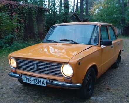 Желтый ВАЗ 2101, объемом двигателя 1 л и пробегом 155 тыс. км за 376 $, фото 1 на Automoto.ua