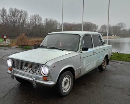 Серый ВАЗ 2101, объемом двигателя 1.5 л и пробегом 150 тыс. км за 400 $, фото 1 на Automoto.ua