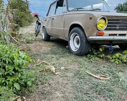 Серый ВАЗ 2101, объемом двигателя 1.6 л и пробегом 1 тыс. км за 478 $, фото 2 на Automoto.ua