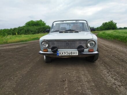 ВАЗ 2101 1974 у Великом Бурлуке на Automoto.ua Сірий ВАЗ 2101, об'ємом двигуна 1.3 л та пробігом 55 тис. км за 888 $, фото 1 на Automoto.ua