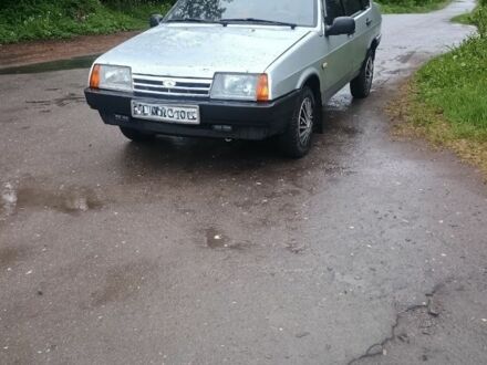 Серый ВАЗ 2101, объемом двигателя 1.5 л и пробегом 194 тыс. км за 2000 $, фото 1 на Automoto.ua