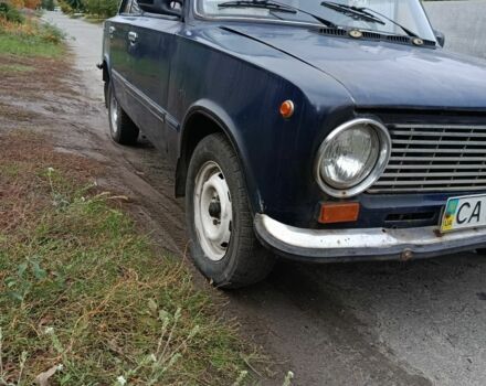 ВАЗ 2101 1974 в Звенигородка на Automoto.ua Синий ВАЗ 2101, объемом двигателя 1.3 л и пробегом 1000 тыс. км за 500 $, фото 1 на Automoto.ua