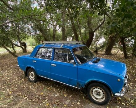 Синий ВАЗ 2101, объемом двигателя 1.3 л и пробегом 888 тыс. км за 304 $, фото 5 на Automoto.ua