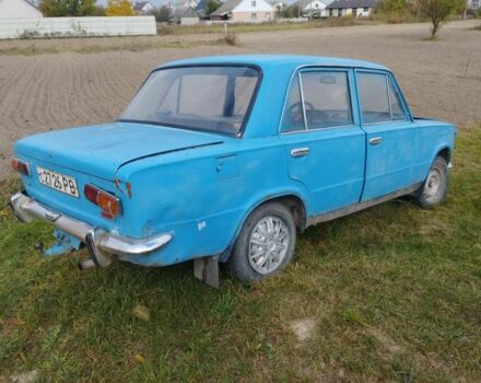 Синий ВАЗ 2101, объемом двигателя 1 л и пробегом 300 тыс. км за 200 $, фото 2 на Automoto.ua