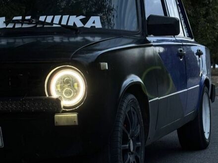 Синий ВАЗ 2101, объемом двигателя 1.6 л и пробегом 80 тыс. км за 1350 $, фото 1 на Automoto.ua