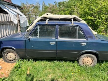 ВАЗ 2101 1977 у Житомирі на Automoto.ua Синій ВАЗ 2101, об'ємом двигуна 1.5 л та пробігом 120 тис. км за 30000 $, фото 1 на Automoto.ua