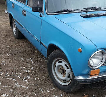 ВАЗ 2101 1980 в Жидачов на Automoto.ua Синий ВАЗ 2101, объемом двигателя 1.3 л и пробегом 100 тыс. км за 900 $, фото 1 на Automoto.ua