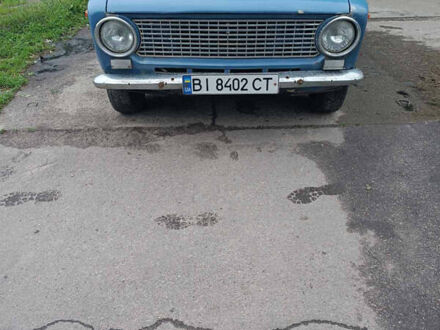 ВАЗ 2101 1985 у Лубнах на Automoto.ua Синій ВАЗ 2101, об'ємом двигуна 1.2 л та пробігом 150 тис. км за 520 $, фото 1 на Automoto.ua