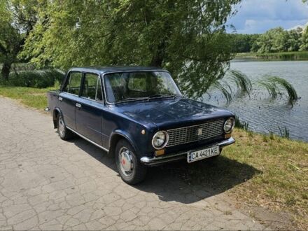 ВАЗ 2101 1986 в Звенигородка на Automoto.ua Синий ВАЗ 2101, объемом двигателя 1.2 л и пробегом 77 тыс. км за 2450 $, фото 1 на Automoto.ua