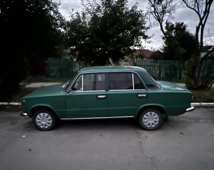 Зеленый ВАЗ 2101, объемом двигателя 1.3 л и пробегом 888 тыс. км за 700 $, фото 2 на Automoto.ua