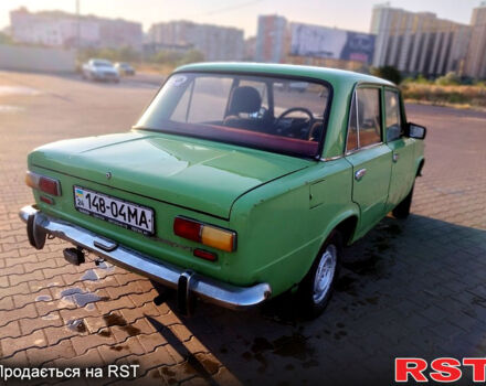 Зеленый ВАЗ 2101, объемом двигателя 1.2 л и пробегом 350 тыс. км за 500 $, фото 2 на Automoto.ua