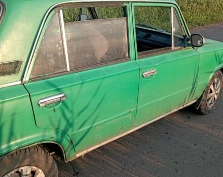 Зеленый ВАЗ 2101, объемом двигателя 1 л и пробегом 350 тыс. км за 481 $, фото 4 на Automoto.ua