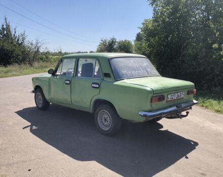 Зеленый ВАЗ 2101, объемом двигателя 1.2 л и пробегом 300 тыс. км за 400 $, фото 3 на Automoto.ua