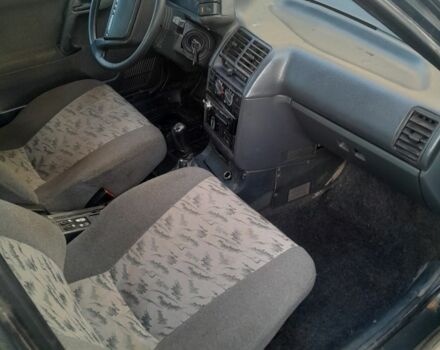 Зелений ВАЗ 2101, об'ємом двигуна 1 л та пробігом 239 тис. км за 1100 $, фото 3 на Automoto.ua