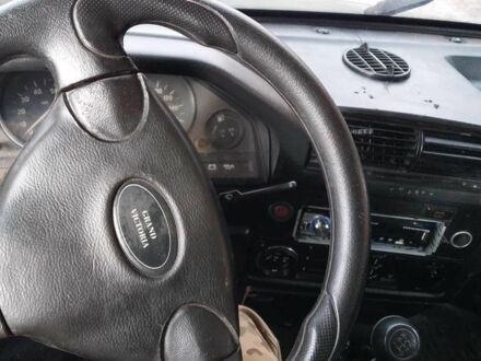 Зеленый ВАЗ 2101, объемом двигателя 1 л и пробегом 450 тыс. км за 357 $, фото 1 на Automoto.ua