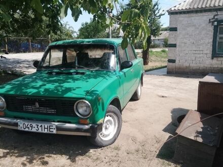 ВАЗ 2101 1975 у Дніпро (Дніпропетровську) на Automoto.ua Зелений ВАЗ 2101, об'ємом двигуна 1 л та пробігом 1000 тис. км за 385 $, фото 1 на Automoto.ua