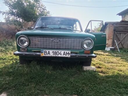 ВАЗ 2101 1977 у Александрие на Automoto.ua Зелений ВАЗ 2101, об'ємом двигуна 1 л та пробігом 338 тис. км за 624 $, фото 1 на Automoto.ua