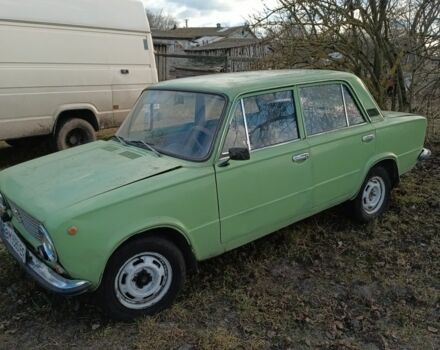 Зеленый ВАЗ 2101, объемом двигателя 1 л и пробегом 100 тыс. км за 450 $, фото 1 на Automoto.ua
