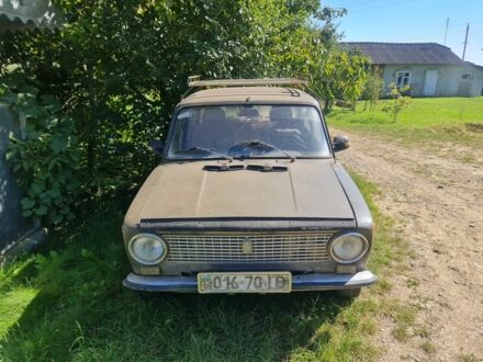 Зеленый ВАЗ 2101, объемом двигателя 0 л и пробегом 300 тыс. км за 400 $, фото 1 на Automoto.ua