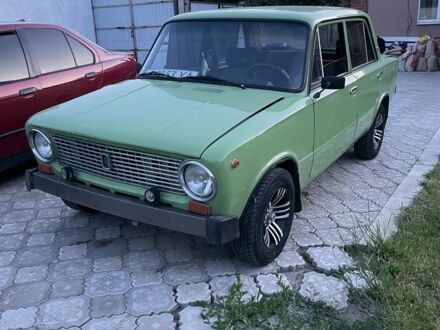 ВАЗ 2101 1982 у Сумах на Automoto.ua Зелений ВАЗ 2101, об'ємом двигуна 0 л та пробігом 96 тис. км за 800 $, фото 1 на Automoto.ua