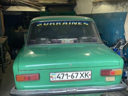 ВАЗ 2101 1983 у Лозовой на Automoto.ua Зелений ВАЗ 2101, об'ємом двигуна 1.3 л та пробігом 42 тис. км за 721 $, фото 1 на Automoto.ua