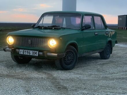 ВАЗ 2101 1984 в Каменце-Подольском на Automoto.ua Зеленый ВАЗ 2101, объемом двигателя 10 л и пробегом 130 тыс. км за 242 $, фото 1 на Automoto.ua