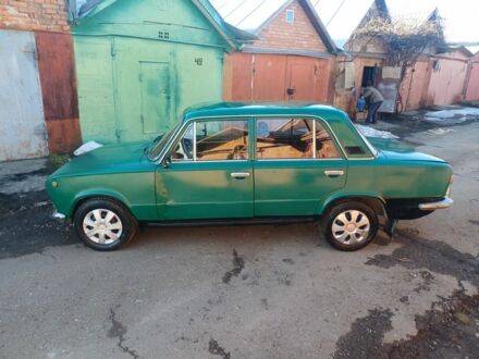 Зеленый ВАЗ 2101, объемом двигателя 0 л и пробегом 300 тыс. км за 330 $, фото 1 на Automoto.ua