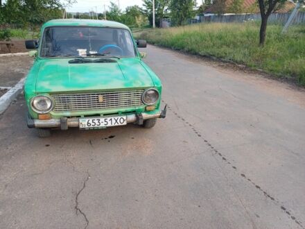 ВАЗ 2101 1987 у Новоукраинке на Automoto.ua Зелений ВАЗ 2101, об'ємом двигуна 0 л та пробігом 99 тис. км за 218 $, фото 1 на Automoto.ua