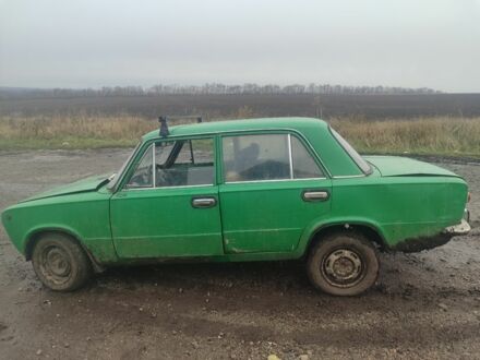 ВАЗ 2101 1988 в Александрие на Automoto.ua Зеленый ВАЗ 2101, объемом двигателя 1 л и пробегом 860 тыс. км за 300 $, фото 1 на Automoto.ua