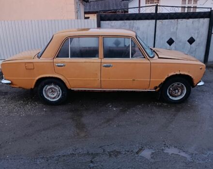Оранжевый ВАЗ 2101, объемом двигателя 1 л и пробегом 300 тыс. км за 350 $, фото 3 на Automoto.ua