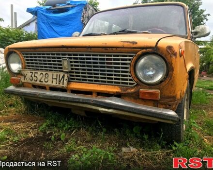 Оранжевый ВАЗ 2101, объемом двигателя 1.5 л и пробегом 200 тыс. км за 350 $, фото 1 на Automoto.ua