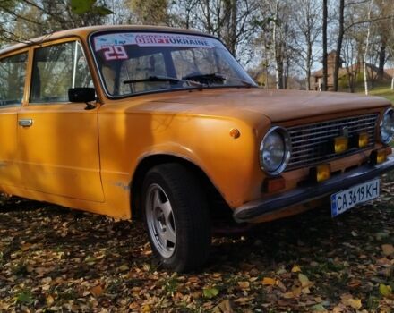 Оранжевый ВАЗ 2101, объемом двигателя 1.3 л и пробегом 10 тыс. км за 1200 $, фото 2 на Automoto.ua