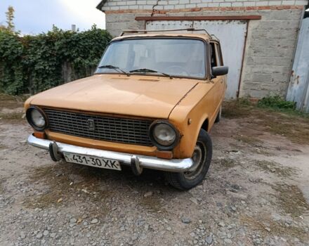 Оранжевый ВАЗ 2101, объемом двигателя 1.3 л и пробегом 120 тыс. км за 300 $, фото 1 на Automoto.ua