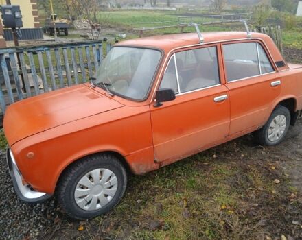 ВАЗ 2101 1987 в Глухове на Automoto.ua Оранжевый ВАЗ 2101, объемом двигателя 0 л и пробегом 62 тыс. км за 700 $, фото 2 на Automoto.ua