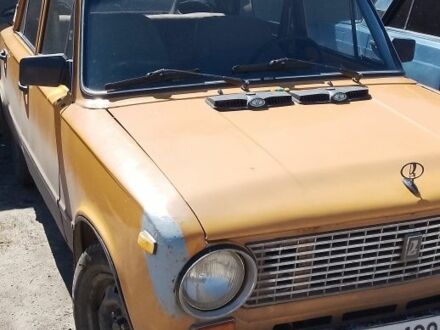 ВАЗ 2101 1976 в Миргороде на Automoto.ua Оранжевый ВАЗ 2101, объемом двигателя 1.3 л и пробегом 153 тыс. км за 20000 $, фото 1 на Automoto.ua