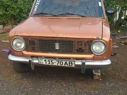 ВАЗ 2101 1978 у Пятихатках на Automoto.ua Помаранчевий ВАЗ 2101, об'ємом двигуна 1.2 л та пробігом 500 тис. км за 357 $, фото 1 на Automoto.ua