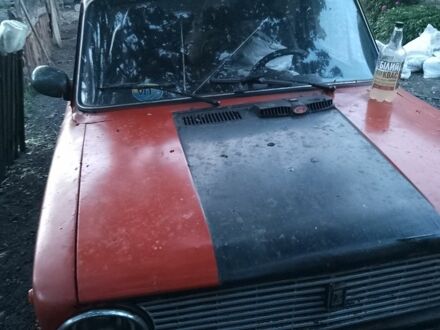 ВАЗ 2101 1987 у Терновке на Automoto.ua Помаранчевий ВАЗ 2101, об'ємом двигуна 1 л та пробігом 180 тис. км за 411 $, фото 1 на Automoto.ua