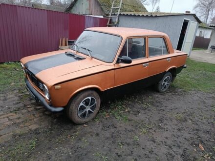Оранжевый ВАЗ 2101, объемом двигателя 0 л и пробегом 1000 тыс. км за 350 $, фото 1 на Automoto.ua