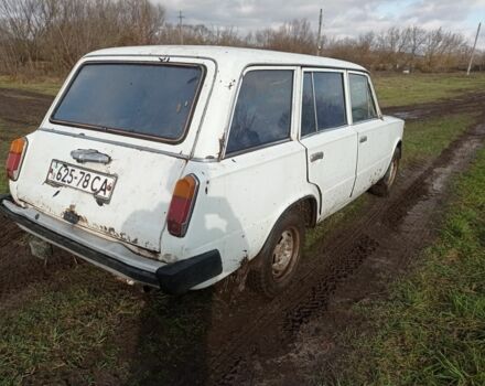 Белый ВАЗ 2102, объемом двигателя 1.2 л и пробегом 150 тыс. км за 381 $, фото 2 на Automoto.ua