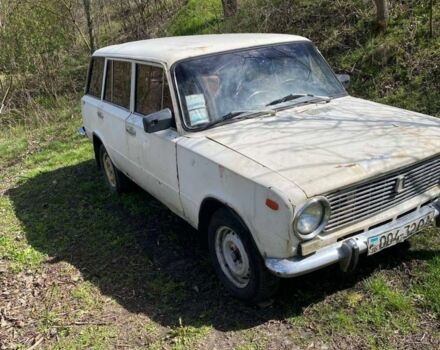 Белый ВАЗ 2102, объемом двигателя 0 л и пробегом 300 тыс. км за 286 $, фото 1 на Automoto.ua