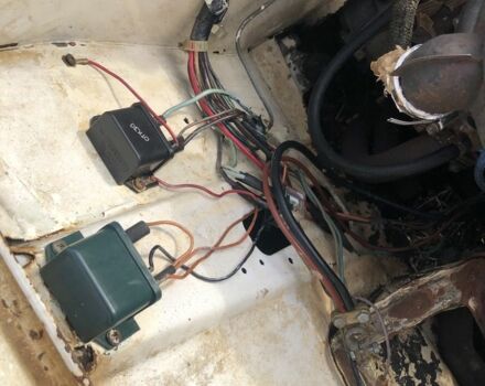 Белый ВАЗ 2102, объемом двигателя 1.2 л и пробегом 100 тыс. км за 239 $, фото 4 на Automoto.ua